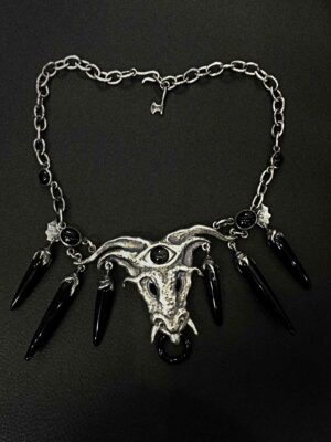 Warrior Sorceress Handmade Collier